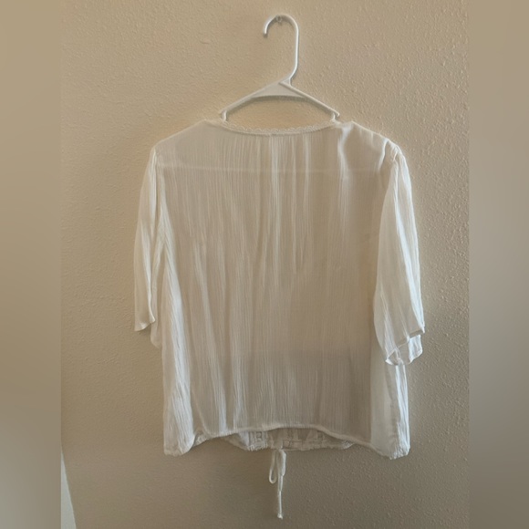 NWOT~ White Embroidered Crochet Peasant Blouse, Cinch tie, Boho, Penny Lane 🌼 - Picture 9 of 9